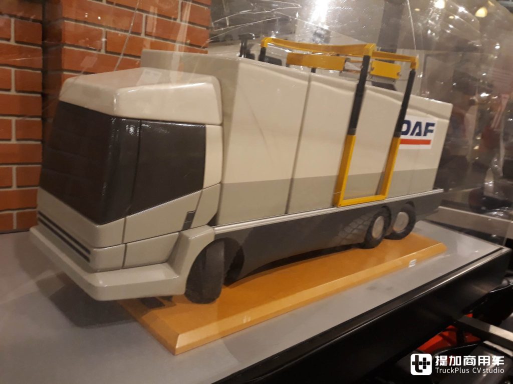 Innovadora estructura de chasis, suspensión neumática completa y frenos de disco: un vistazo al camión conceptual DAF FCV de hace 35 años