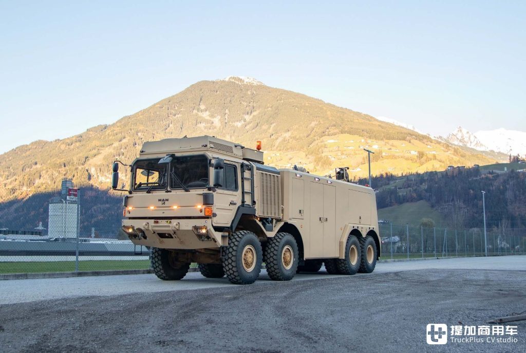 8x8 tracción total + motor V8, equipamiento de Empl de Austria. ¿Has visto el camión grúa pesado militar Scania 660 S?