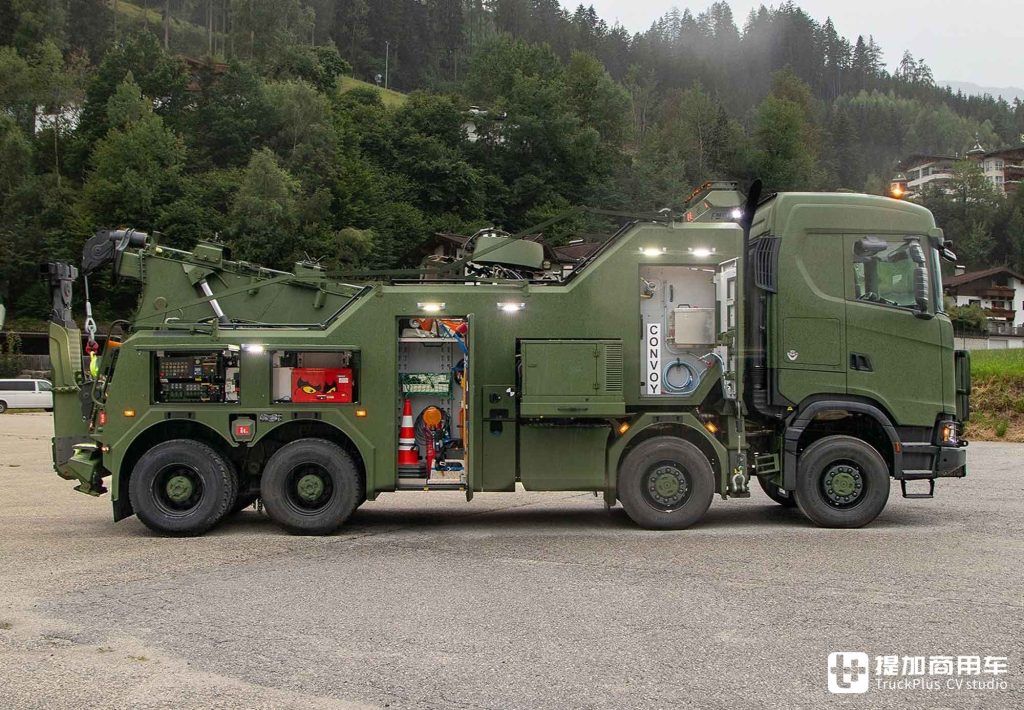 8x8 tracción total + motor V8, equipamiento de Empl de Austria. ¿Has visto el camión grúa pesado militar Scania 660 S?