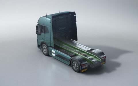 Volvo Trucks presenta un nuevo desempeño bajo en carbono liderando la fabricación de camiones pesados verdes