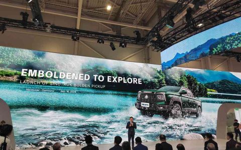 Surfear con el viento y cabalgar en nuevos horizontes | Lanzamiento mundial de la camioneta Pickup Bosheng de Sinotruk en el Salón del Automóvil de Hannover.