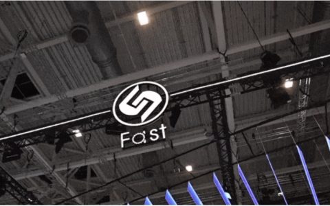 Productos de Fast brillan en la feria del automóvil de Hannover.