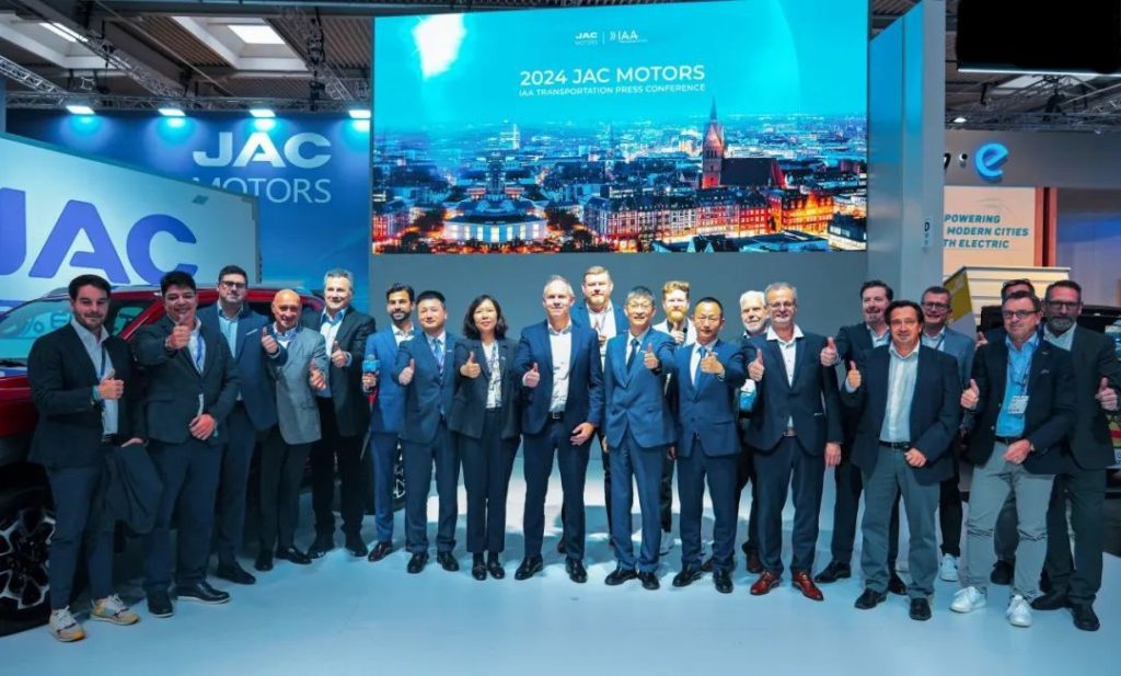 Lanzamiento de la estrategia europea, JAC Group se presenta en la feria de vehículos comerciales más grande del mundo.