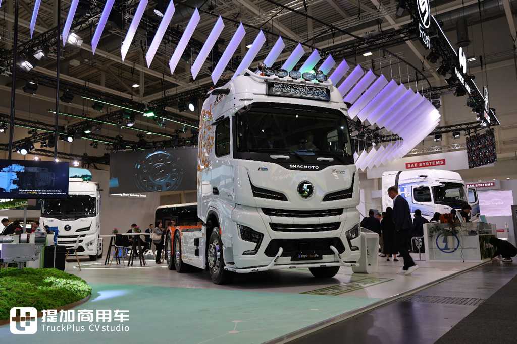 IAA 2024: El Shaanxi Delong X6000 de 840 caballos de potencia lidera, Shaanxi Heavy Duty Trucks presenta varios modelos, ¡haciendo que los amigos internacionales exclamen que es increíble!