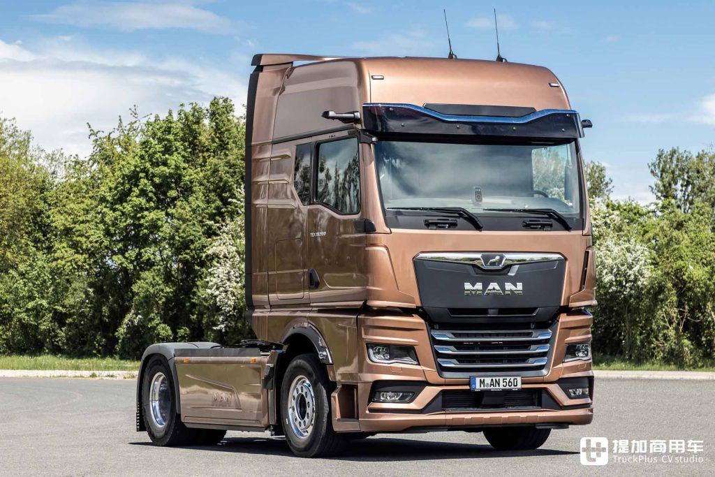 Nueva cadena de potencia PowerLion con motor y caja de cambios totalmente renovados: Vista previa del MAN TGX 2025