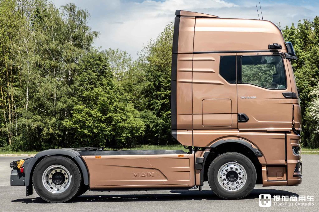 Nueva cadena de potencia PowerLion con motor y caja de cambios totalmente renovados: Vista previa del MAN TGX 2025