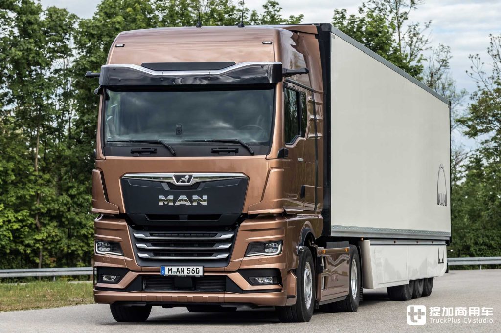 Nueva cadena de potencia PowerLion con motor y caja de cambios totalmente renovados: Vista previa del MAN TGX 2025