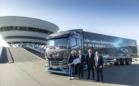 El primer camión eléctrico de MAN se entrega oficialmente