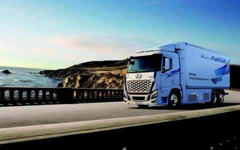 El camión pesado XCIENT Fuel Cell de Hyundai con celdas de combustible de hidrógeno supera los 10 millones de kilómetros en Suiza