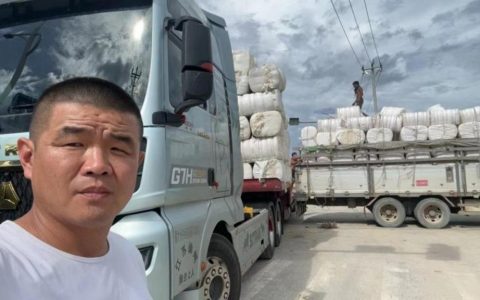 Herramienta para ahorrar dinero, compañera perfecta: Sinotruk Shandeka de China, junto con los camioneros, hacia una ruta de creación de riqueza