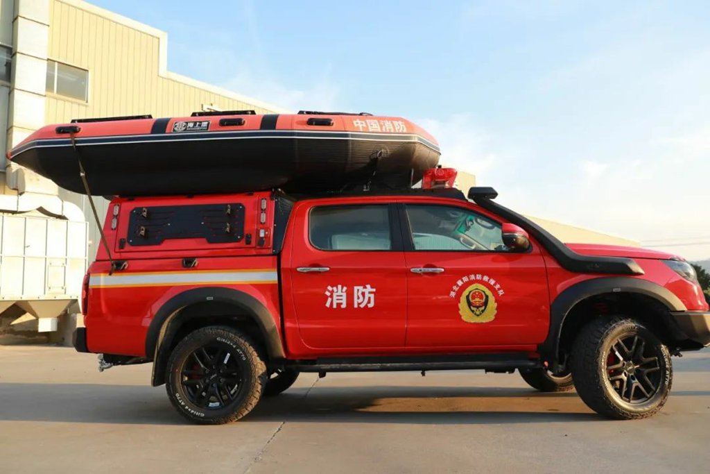 ¡Pionero de rescate de camionetas JAC! Se entregaron 168 camionetas JAC T8PRO Nighthawk Fire and Rescue Front