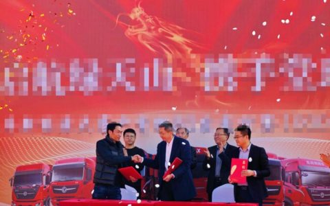 80 camiones eléctricos Dongfeng Tianlong abren un nuevo panorama para la transformación verde de Xinjiang