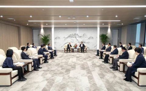 China National Heavy Duty Truck y BOE firman un acuerdo de cooperación estratégica