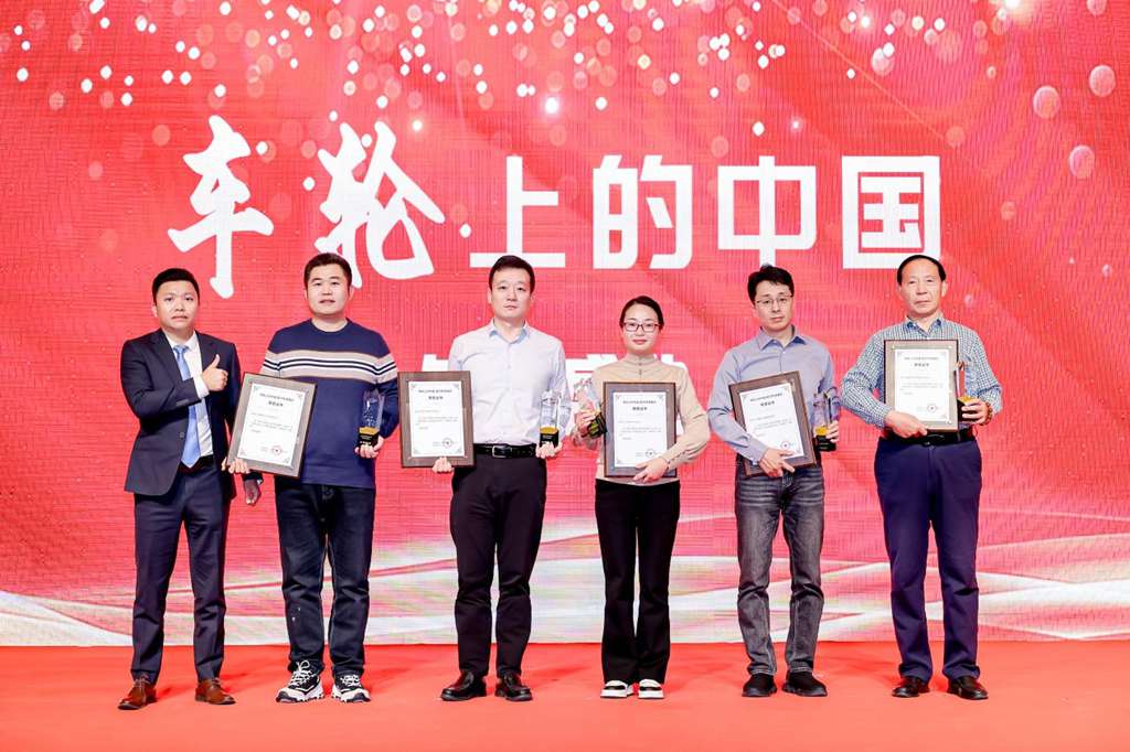 70 años de esfuerzo y avance: Dongfeng Liuzhou Motors recibe múltiples premios