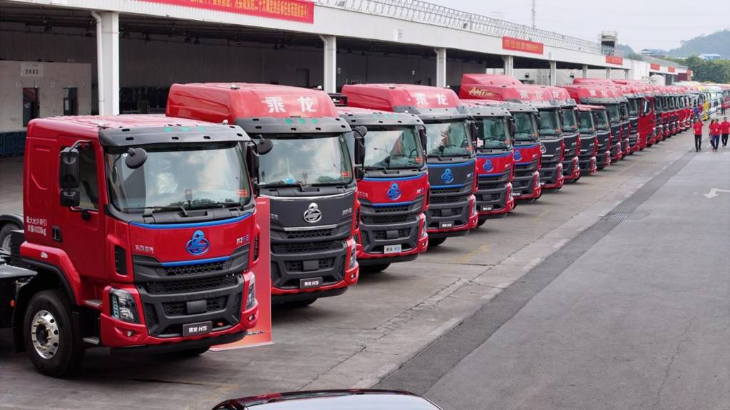 70 años de esfuerzo y avance: Dongfeng Liuzhou Motors recibe múltiples premios