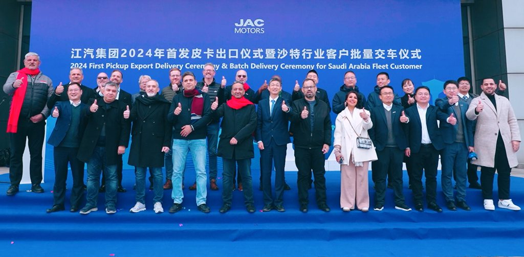 JAC Pickups exportó 44,200 unidades en los primeros 10 meses del año, consolidándose como líder en exportación de pickups en China