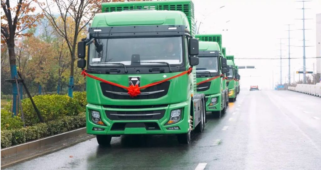 ¡Primera entrega! Camiones tractores de hidrógeno de XCMG entregados a un cliente en Zhangjiagang