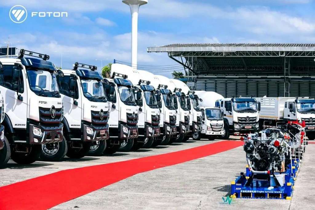 El presidente de BAIC Foton, Chang Rui, visita la fábrica de Yuchai en Tailandia