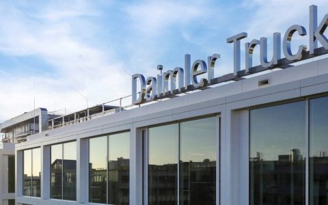 El desempeño financiero de Daimler Truck en 2024 se mantiene sólido; planes para 2025