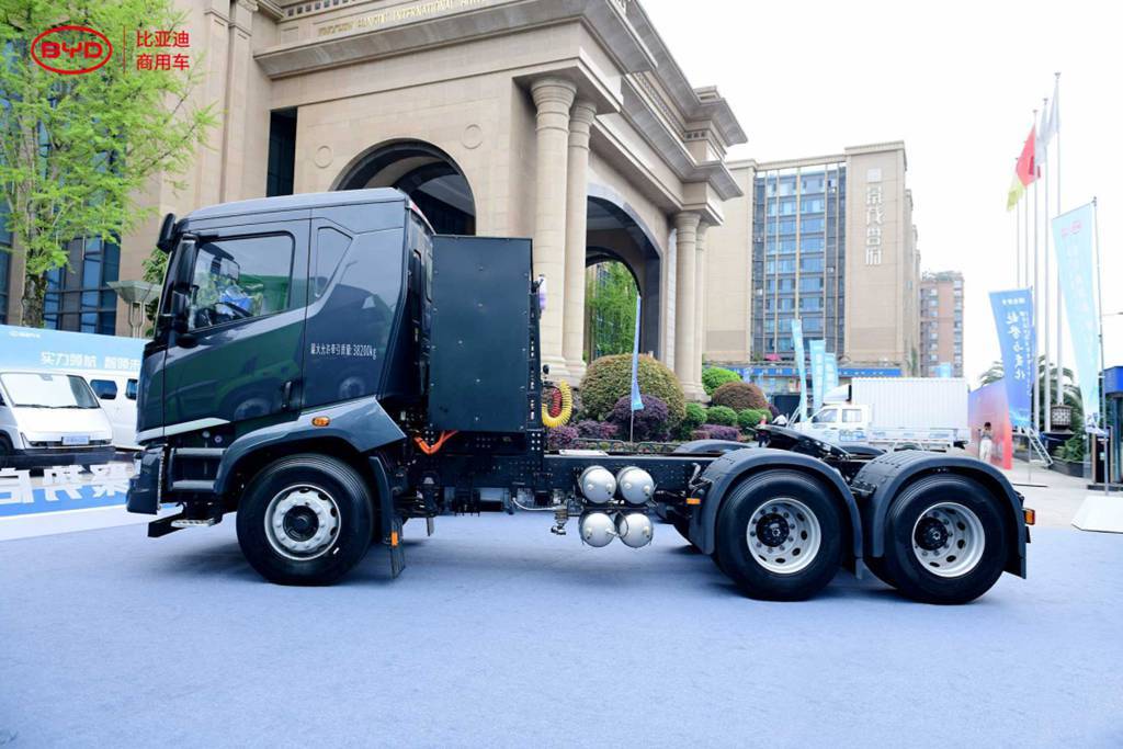 ¡Convergencia de fuerzas para un nuevo camino, innovación al timón del futuro! BYD lanza la gama completa de camiones pesados eléctricos