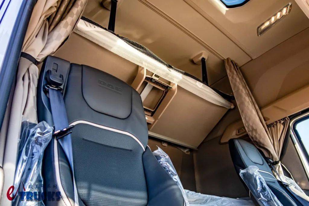 ¡Edición limitada mundial a 75 unidades! El tándem de cabina DAF XG+ — el buque insignia del fabricante neerlandés