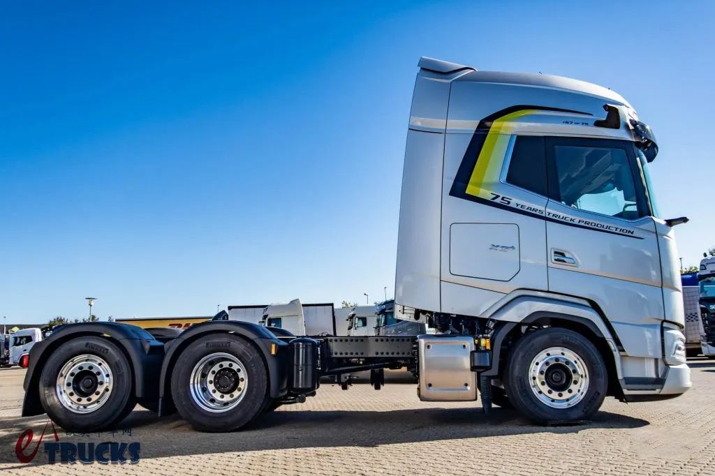 ¡Edición limitada mundial a 75 unidades! El tándem de cabina DAF XG+ — el buque insignia del fabricante neerlandés