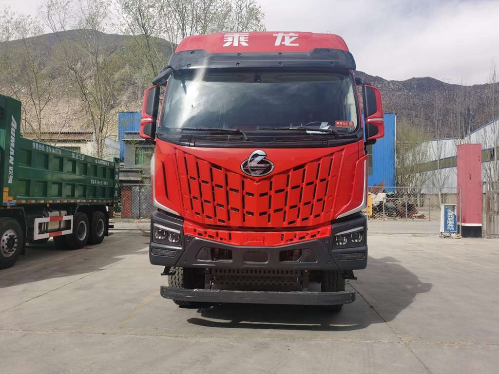 Gran capacidad de carga! El camión basculante de lujo de la marca Chenglong HK le ayudará a ganar más