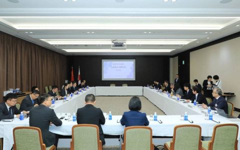 Sinotruk y Toyota firman acuerdo estratégico de cooperación en vehículos comerciales de hidrógeno