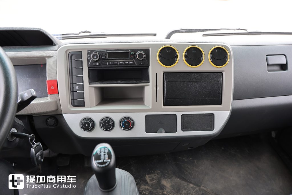 ​​KAMMINS 185 CV + CAPACIDAD DE CARGA SUPREMA: EL NUEVO DONGFENG KELUWEI IMPONE SU PODER​​