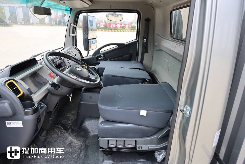 ​​KAMMINS 185 CV + CAPACIDAD DE CARGA SUPREMA: EL NUEVO DONGFENG KELUWEI IMPONE SU PODER​​