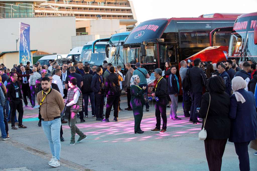​​HIGER celebra 20 años en Argelia: presentación de la serie V inaugura una nueva era de transporte de calidad​​