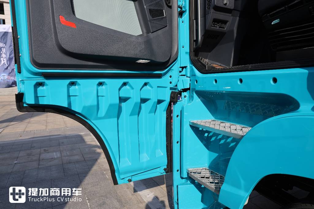 FAW Jiefang New JH6: ¿Más que un rediseño? Opinión cambiada tras un viaje de ultra-longa distancia