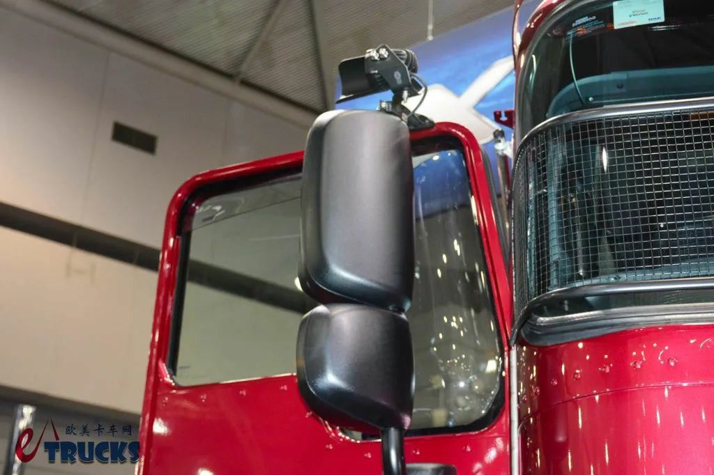 ​​¡El Espacio Habitacional Rivaliza con los Camiones de Capó Largo! El Exclusivo Flagship Americano Cabover Kenworth K220 Presentado en la Brisbane Truck Show​​