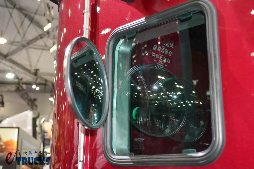​​¡El Espacio Habitacional Rivaliza con los Camiones de Capó Largo! El Exclusivo Flagship Americano Cabover Kenworth K220 Presentado en la Brisbane Truck Show​​