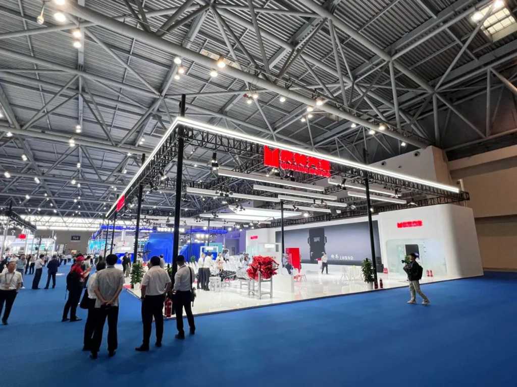 ​​Qingling lanza dos modelos globales en la feria comercial de China Occidental: ¿Cómo impulsarán la nueva dinámica logística del oeste de China?​​