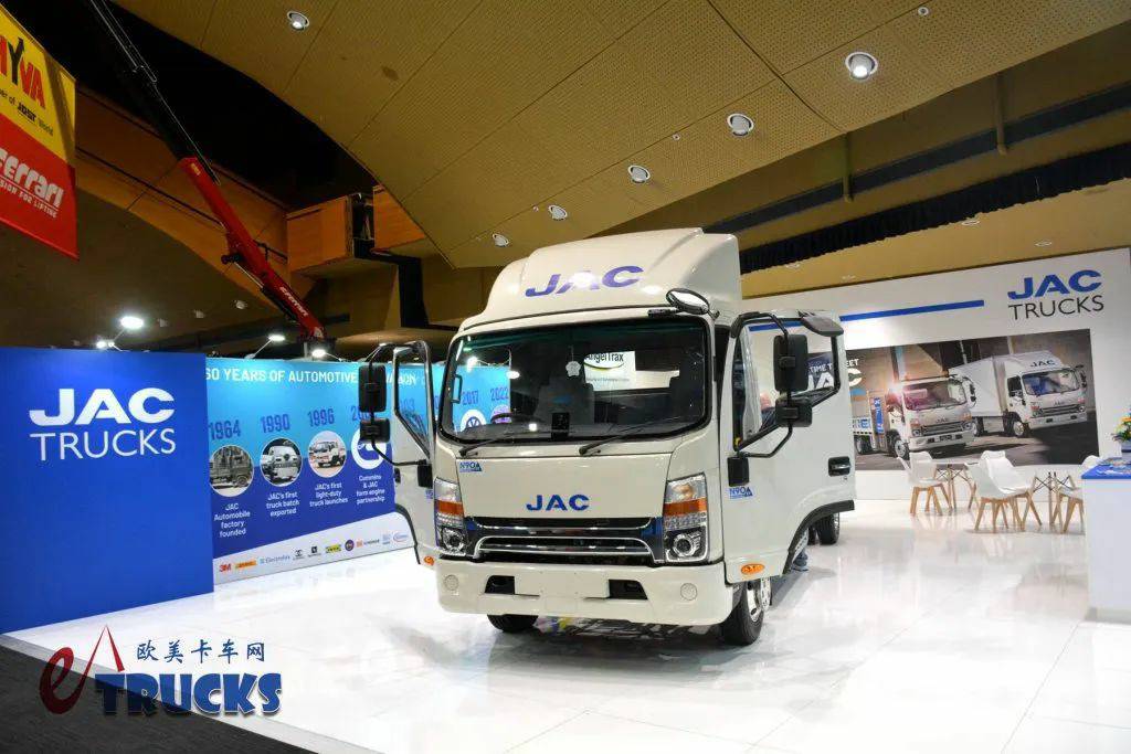 ​​Documento: Dongfeng y Weidu debutan en el mercado australiano, ¿los camiones japoneses dominan la mitad del mercado? Un recorrido por la Brisbane Truck Show 2025​​