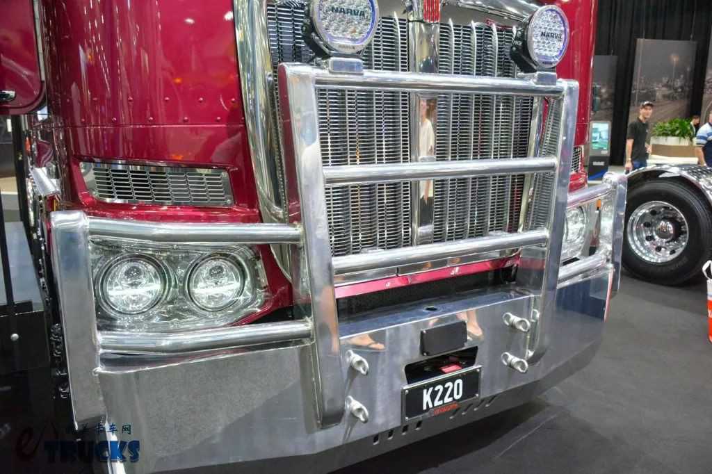 ​​¡El Espacio Habitacional Rivaliza con los Camiones de Capó Largo! El Exclusivo Flagship Americano Cabover Kenworth K220 Presentado en la Brisbane Truck Show​​