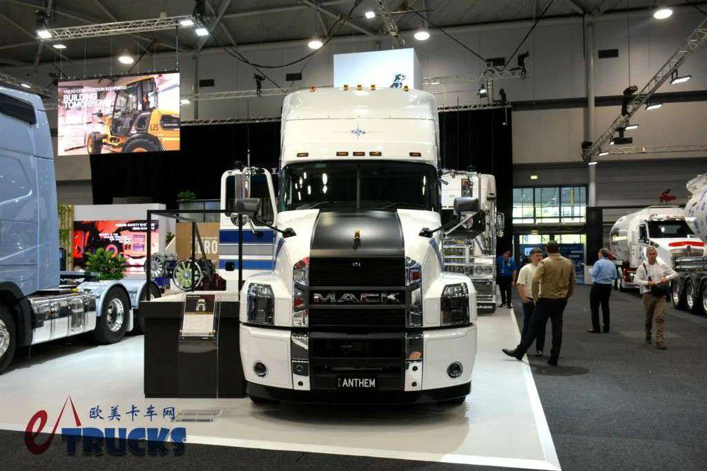 ¡Experimenta el poder de los camiones convencionales! ¿Y cabinas sobre motor americanas? Un recorrido por el Brisbane Truck Show 2025