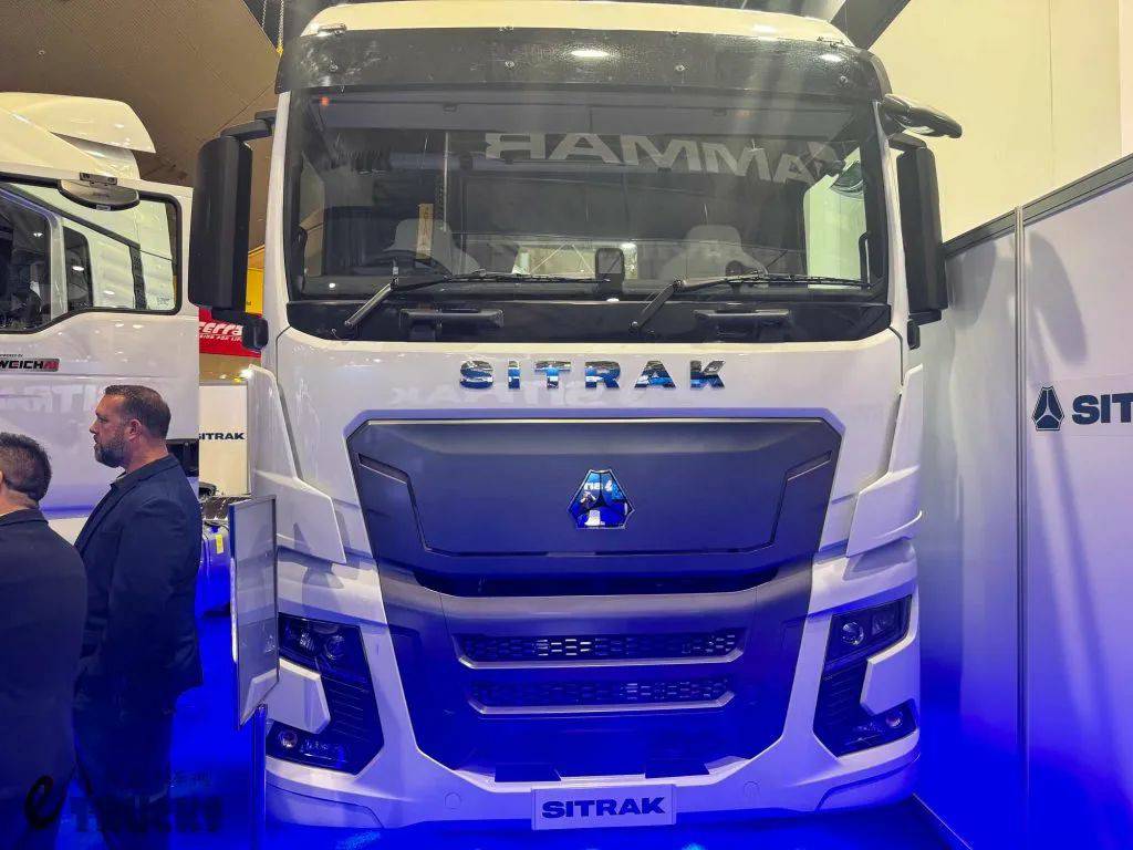 ​​Documento: Dongfeng y Weidu debutan en el mercado australiano, ¿los camiones japoneses dominan la mitad del mercado? Un recorrido por la Brisbane Truck Show 2025​​