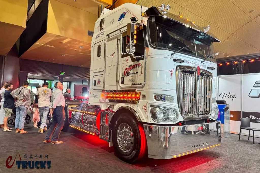 ¡Experimenta el poder de los camiones convencionales! ¿Y cabinas sobre motor americanas? Un recorrido por el Brisbane Truck Show 2025
