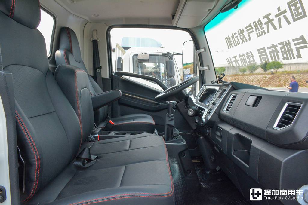 ​​¿Camión ligero con tanques de 442L? Autonomía de +600 km: El JAC Kangling Lingpao L6 a gas natural redefine el segmento​​