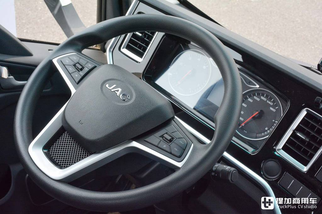 ​​¿Camión ligero con tanques de 442L? Autonomía de +600 km: El JAC Kangling Lingpao L6 a gas natural redefine el segmento​​