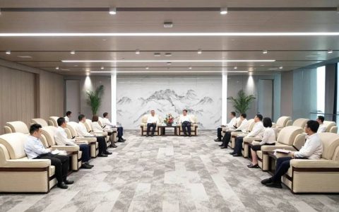 El Grupo Shandong Heavy Industry y China Everbright Bank firman acuerdo de cooperación estratégica