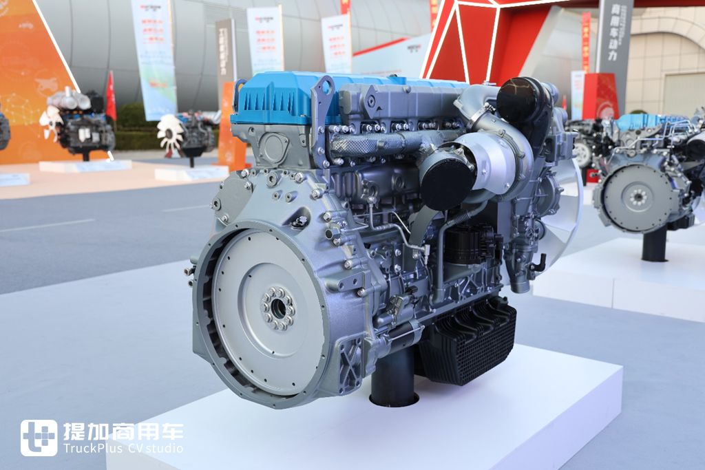 ​​¿Diseñado para transporte excepcional? El motor Weichai WP15HsT eleva el nivel de los camiones chinos para cargas especiales​​