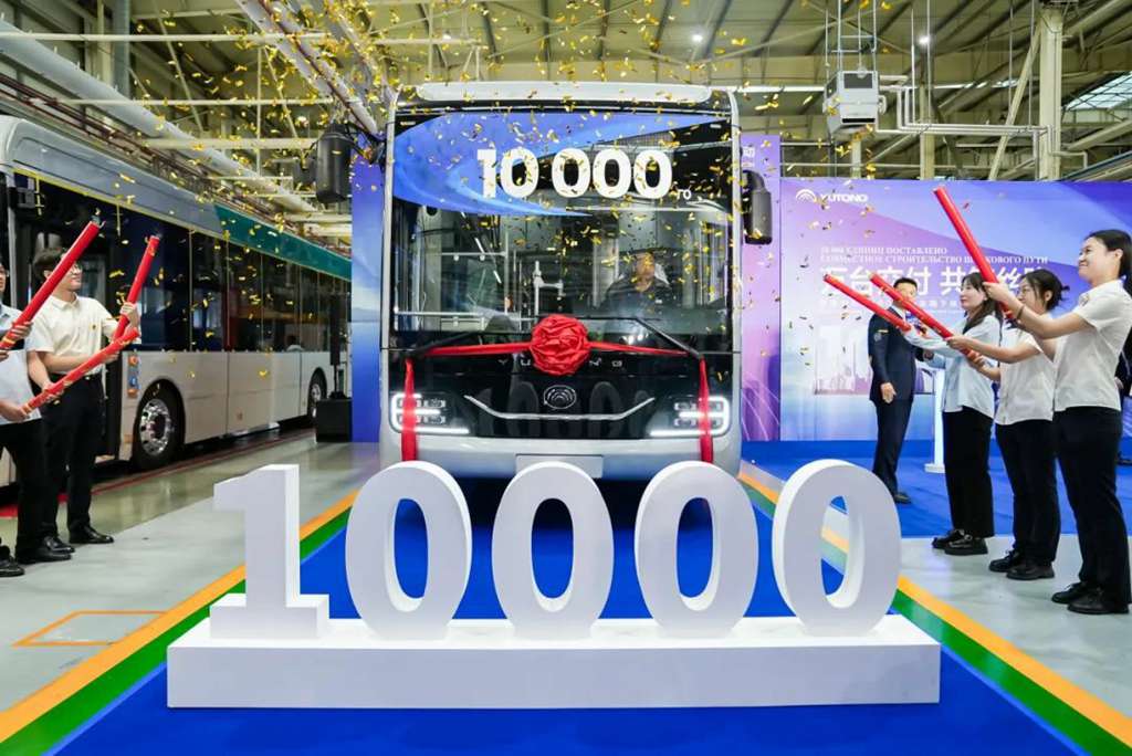 ​​¡Hito histórico! YUTONG alcanza 10.000 unidades producidas para Asia Central​​