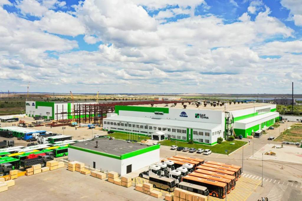 ​​¡Hito histórico! YUTONG alcanza 10.000 unidades producidas para Asia Central​​