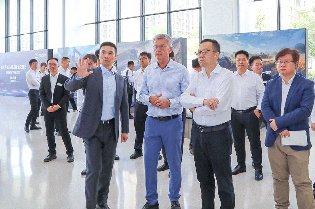 ​​Shandong Heavy Industry Group y ZF celebran Día de Intercambio Tecnológico​​