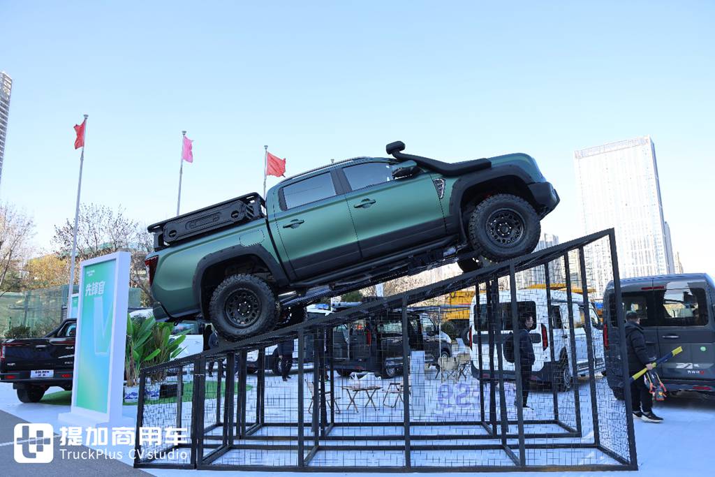 ​​¿1.99 litros de cilindrada y 190 caballos de fuerza? Pequeña cilindrada pero liderando: Descubrimos el poder del motor Weichai WP2H​​