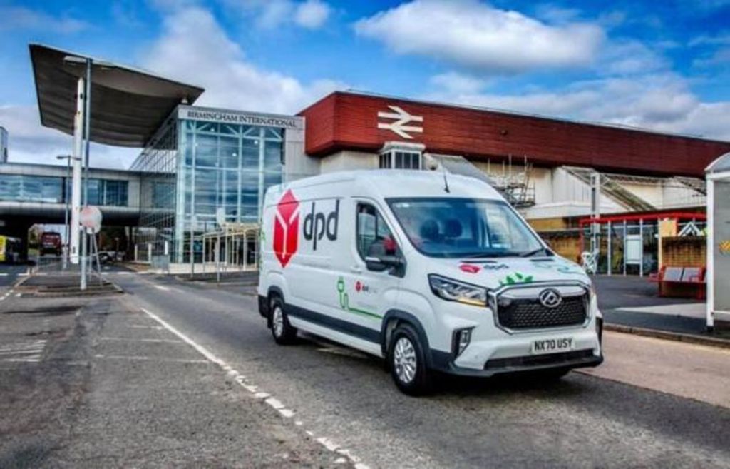 ​​¡Los gigantes logísticos globales eligen verde! SAIC MAXUS gana el mayor pedido de DHL en Europa, impulsando la exportación de tecnología china de vehículos eléctricos​​
