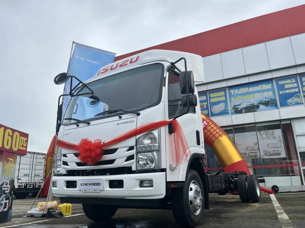 ¡Transporte interurbano: del "dolor" a la "fluidez"! El nuevo Qingling ISUZU KV800 es pura profesionalidad
